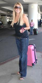 Nadine Coyle feet photo 18