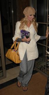Nadine Coyle feet photo 5