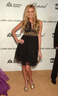 Nadine Coyle feet photo 5