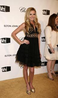 Nadine Coyle feet photo 4