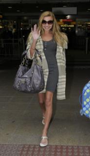Nadine Coyle feet photo 15