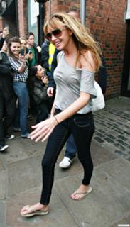 Nadine Coyle feet photo 3