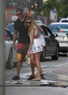 Nadine Coyle feet photo 11