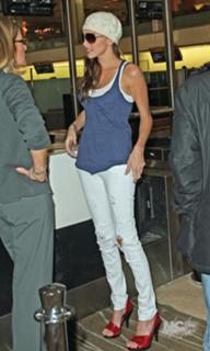 Nadine Coyle feet photo 16