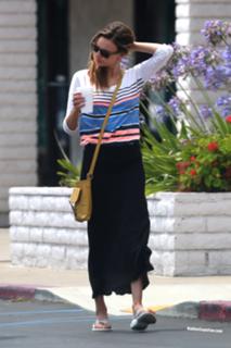 Nadine Coyle feet photo 3