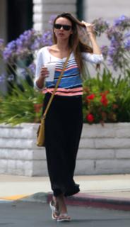 Nadine Coyle feet photo 2