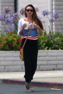 Nadine Coyle feet photo 1