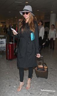 Nadine Coyle feet photo 14