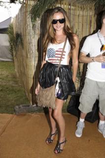 Nadine Coyle feet photo 11
