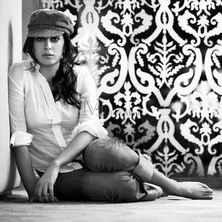 Nadine Labaki feet photo 19