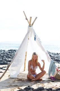 Nadine Leopold feet photo 3