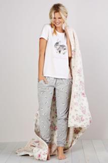 Nadine Leopold feet photo 17