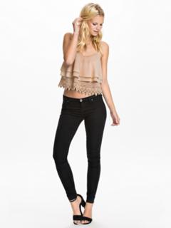 Nadine Leopold feet photo 10