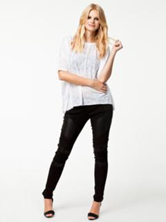 Nadine Leopold feet photo 18