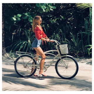 Nadine Leopold feet photo 5