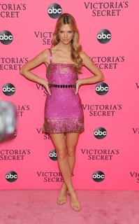 Nadine Leopold feet photo 15