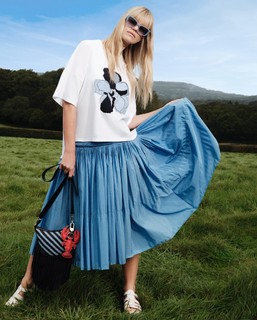 Nadine Leopold feet photo 2