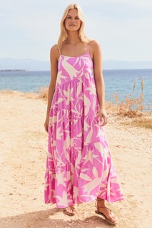 Nadine Leopold feet photo 3