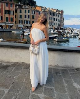 Nadine Leopold feet photo 8