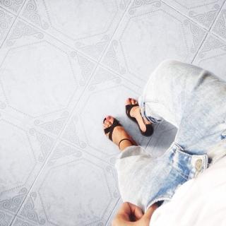 Nadine Lustre feet photo 7