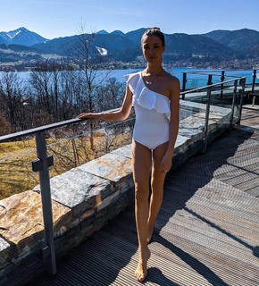 Nadine Menz feet photo 9