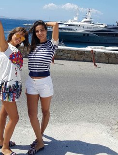 Nadine Nassib Njeim feet photo thumbnail