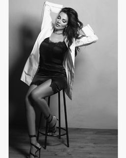 Nadine Nassib Njeim feet photo thumbnail