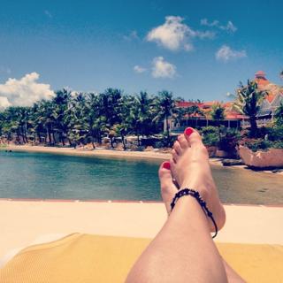 Nadine Sykora feet photo thumbnail