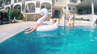Nadine Sykora feet photo thumbnail