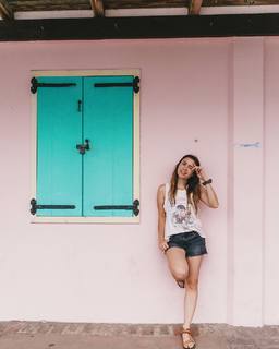 Nadine Sykora feet photo thumbnail