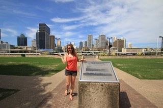 Nadine Sykora feet photo thumbnail