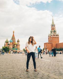 Nadine Sykora feet photo thumbnail