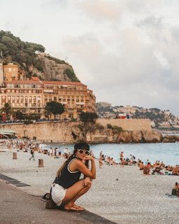 Nadine Sykora feet photo thumbnail