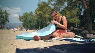 Nadine Sykora feet photo thumbnail