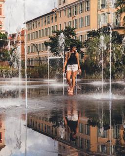 Nadine Sykora feet photo thumbnail