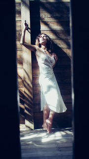 Nadine Velazquez feet photo thumbnail