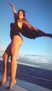 Nadine Velazquez feet photo thumbnail
