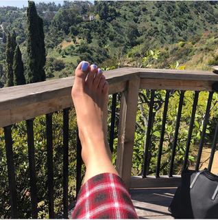 Nadine Velazquez feet photo thumbnail