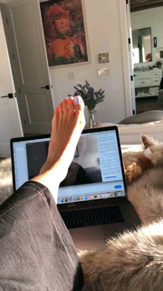 Nadine Velazquez feet photo thumbnail