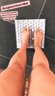 Nadine Velazquez feet photo thumbnail