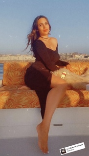 Nadine Velazquez feet photo thumbnail