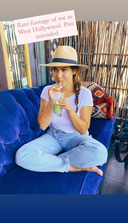 Nadine Velazquez feet photo thumbnail
