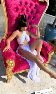 Nadine Velazquez feet photo thumbnail
