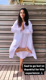 Nadine Velazquez feet photo thumbnail