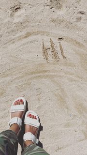 Nadine Velazquez feet photo thumbnail