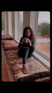 Nadine Velazquez feet photo thumbnail