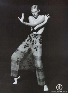 Nadja Auermann feet photo 5