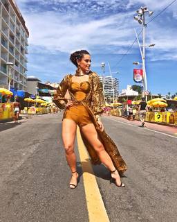 Nadja Haddad feet photo 3