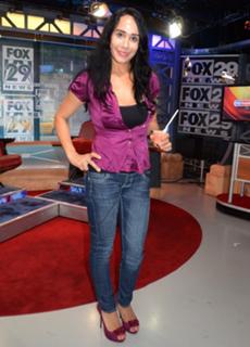 Nadya Suleman feet photo 16