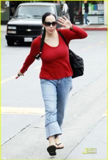 Nadya Suleman feet photo 7